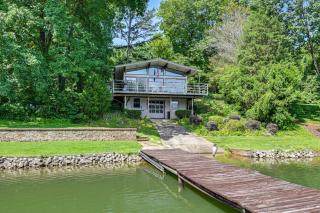 Launch and Dock Lake Norman Retreat with Scenic Deck - Mooresville - 0