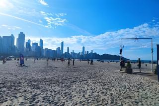 Apto 3 Quartos | Amplo, Climatizado e na Quadra Mar - 4