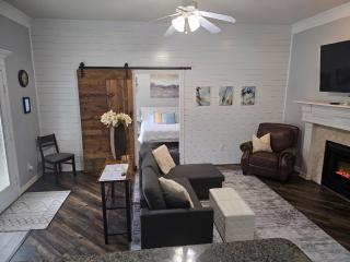 Exquisite Country Guest House with POOL & HOT TUB - Seagoville - 9