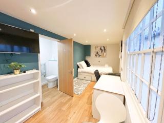Harford House Studios 06 - Hopewell - Bristol - 2