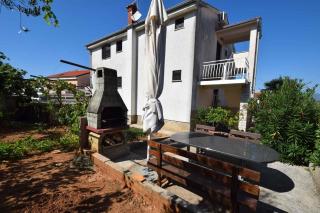 Apartments in Njivice - Insel Krk 13288 - 3