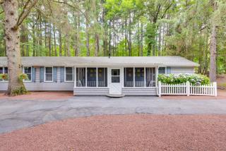 Fish and Hike Lakeside Poconos Retreat, Unit 4 - 8