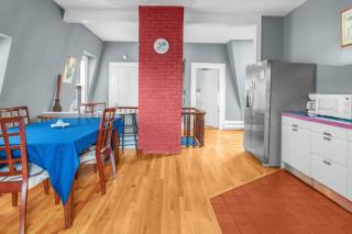 Enchanting 3BR Near Downtown Hartford Cozy & Modern with Parking - Hartford - 7