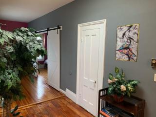 Enchanting 3BR Near Downtown Hartford Cozy & Modern with Parking - Hartford - 5