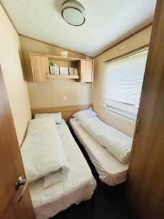 The Pad- 3 bed 2 bath, caravan Lido Beach - Prestatyn - 3