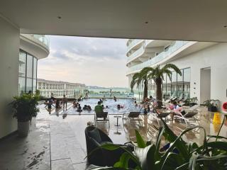 The Luxury Studio Near the Seaside - Ha Long - 6