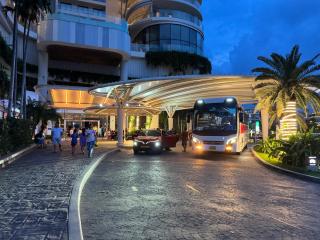 The Luxury Studio Near the Seaside - Ha Long - 8