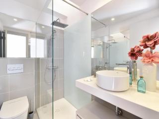 Villa Playa Del Ingles Vista Luxury Retreat In Gran Canaria Private Heated Pool Garden Terrace Bbq Rooftop Solarium With Sea Views Prime, - Las Palmas de Gran Canaria - 6