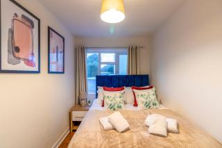 Beautiful Sea View 2 bedroom Sleeps 6-Free Parking - Bournemouth - 8