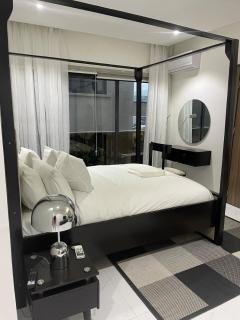 The Row -The Foreshore Escape - 3