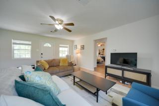 Lovely Wimberley Vacation Rental with Yard! - Wimberley - 7