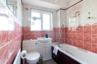 Stunning Sea View 2 bedroom Sleeps 6- Free Parking - Bournemouth - 1