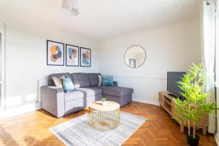 Stunning Sea View 2 bedroom Sleeps 6- Free Parking - Bournemouth - 3