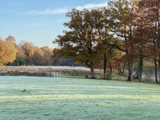 The Lodge At The Lake House - Plaistow - 2