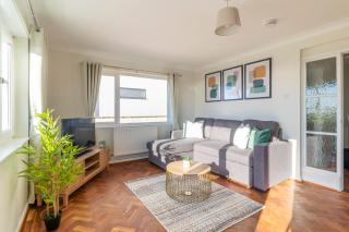 Amazing Sea View 2 bedroom Sleeps 6 - Free Parking - Bournemouth - 2