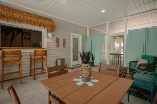 A Swell Life - Oak Island - 6