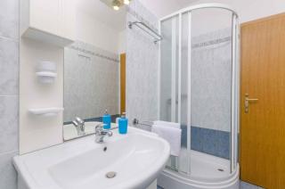 Two-Bedroom Apartment Crikvenica 19 - 4