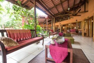 Popa Paradise Beach Resort - 4