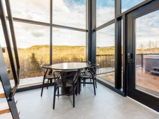 Luxury Cabin with Private Hot Tub Minutes from Poley Mountain & Sussex - 6
