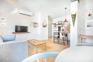 Annabelle 2D Downtown 2 BR 2BA near City Market - Savannah - 2