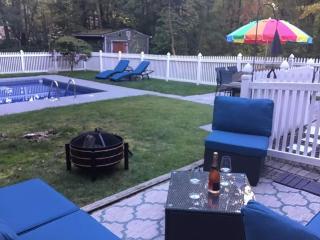 597) Sleeps 12 - Pool - Grill - Wolcott - 4