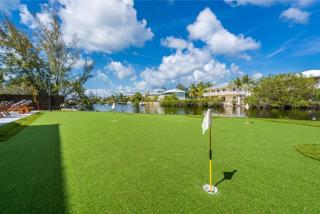 Waterfront Luxe Pool, Hot Tub, Theater, Games and more - 5