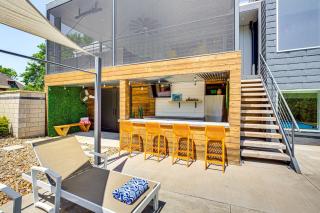Modern Oasis-lots Of Amenities Including A Pool! - - 6