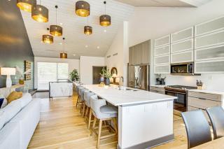 Modern Home with shipping Container Pool - 6