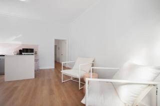 Light-Filled Designer Apartment in Croydon - Sydney - 6