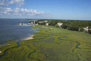 New Listing 2 BR Racquet Club Sea Pines Updated Kitchen Baths Beach Gear & Bikes included Sleeps Six - 6