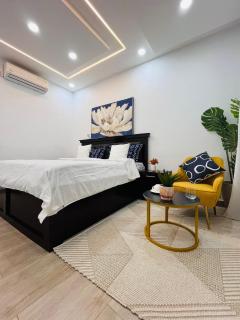 Premium villa - - 7