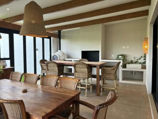 Oversized Farm Style Country Home - Shakaskraal - 6