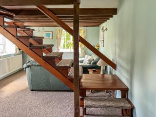 Commonwealth Cottage - Iron Acton - 7