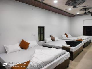 Avantika Home Stay - Jāmb - 5