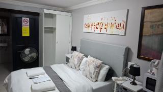 Robert's Place Paarl - 8
