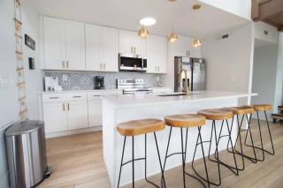 Oceanfront Nest Up - 5