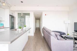 Contemporary 3BR with Natural Light - High Park North - Toronto - 4