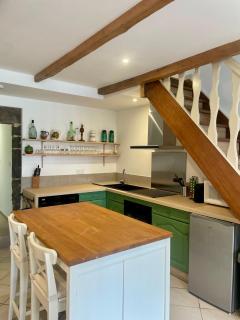 Maison de caractère rénovée avec terrain de pétanque - 2