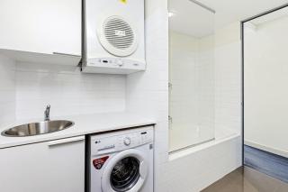 Urban Elegance 3bdrm CATBus PerthCBD,WACA,Optus - 1