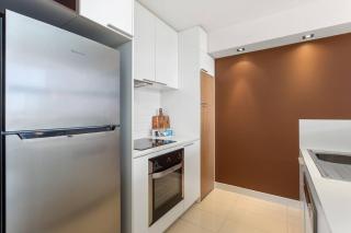 Bright 3bdrm City Skyline Views Catbus,waca,optus - Perth - 3