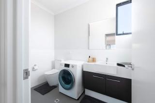 2BR Canning River Home Walk To River, Sleeps 4 - Perth - 1