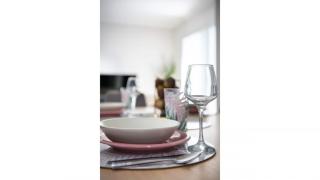 Modern Cozy spacious 3 bdrm 2bath,FREO,Parking,AC - 2