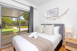 Maylands Coastal Vibe By Home2bnb - Perth - 2