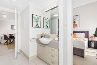 The CBD Gateway Modern 1BR Suite near UWA & Park - Perth - 2