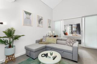Chic City Living Retreat - 1 Bdrm In Perth's Heart - Perth - 0