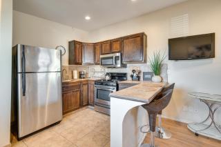 8 Mi to Dtwn Los Angeles Apt with Shared Yard! - 4