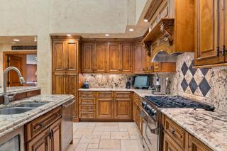12 Vail Road - Unit 8 - 6
