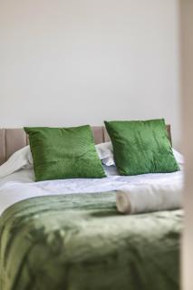 Stylish 3 Bed House - 20 Minutes to London - 9