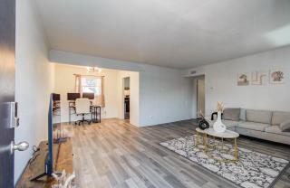 The Montrose Hideaway - Houston - 7