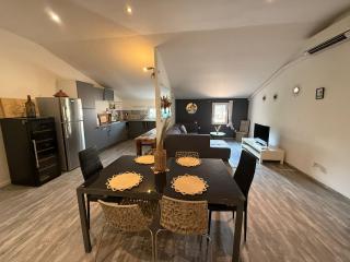 Appart Cosy avec clim 80m2 - 0